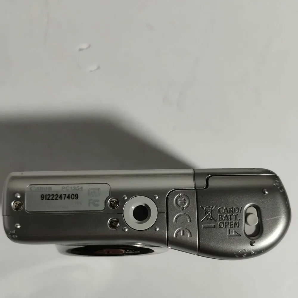 Canon PowerShot A1100IS 12.1 MP Digital Camera With Lowepro Case Tested